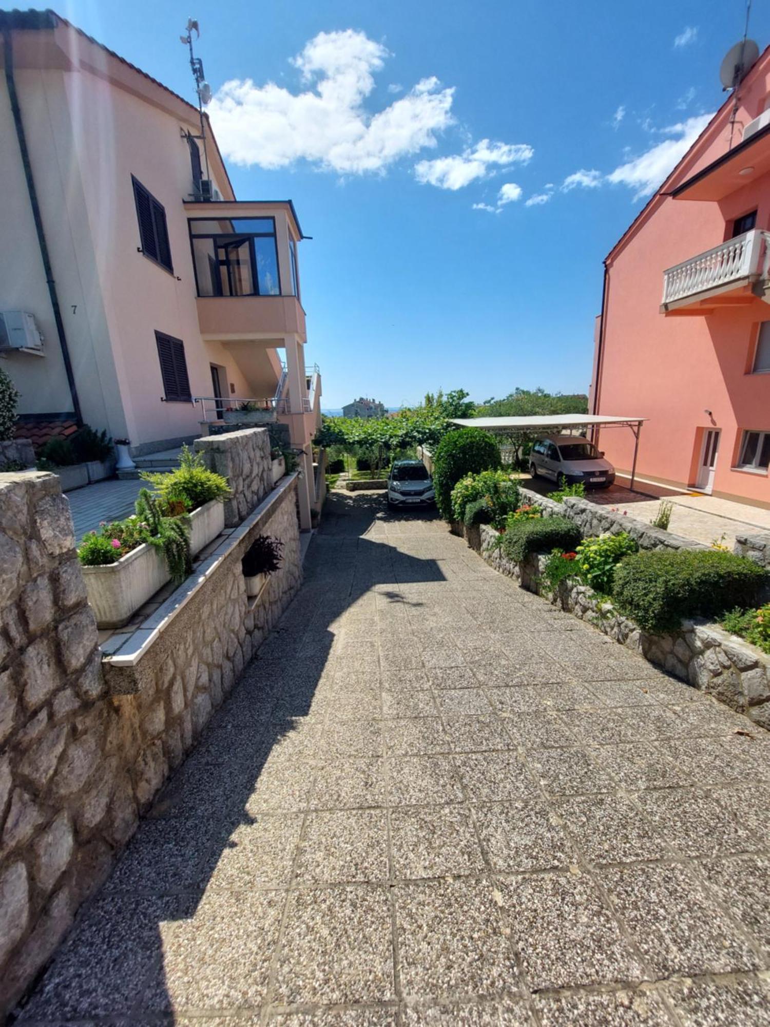 Apartmani Paradiso Veglia Exterior foto